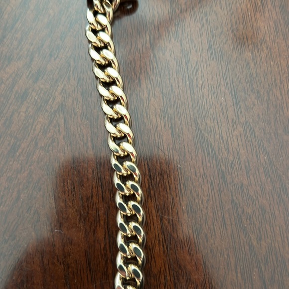 NITB Jimmy Choo Navy lace evening bag with gold chain shoulder strap.. - Picture 3 of 7